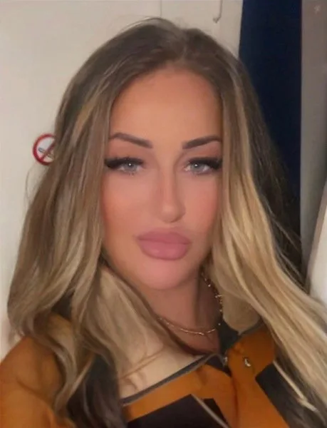 Louisa escort Hamburg